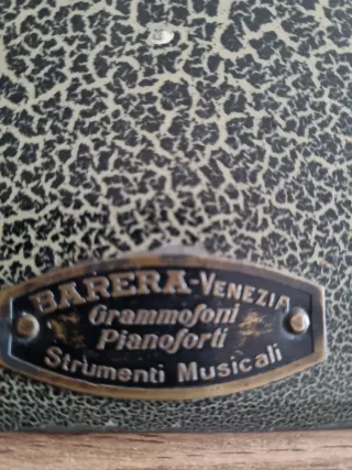 Antiguo Gramófono Excelda de  1929