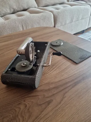 Antiguo Gramófono Excelda de  1929
