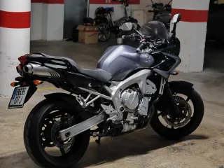 Yamaha FZ600 RUEDAS NUEVAS