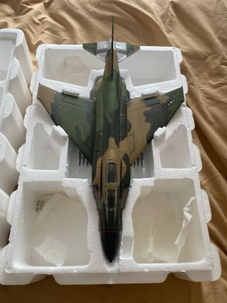 Maqueta 1:48 CDC Avión F-4 Phantom II MiG Killer