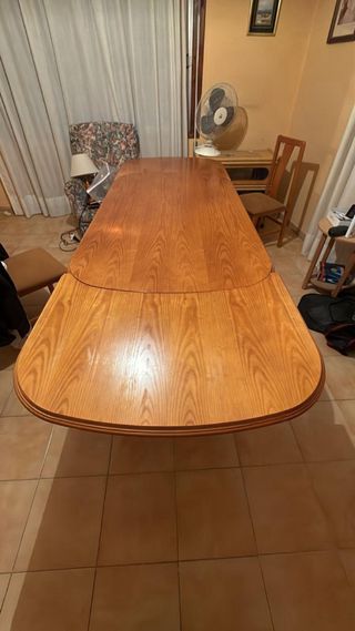 Mesa de comedor de madera maciza extensible