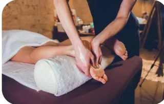 Masaje terapéutico, relajante.