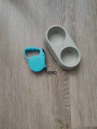 Cama para perro y arnés