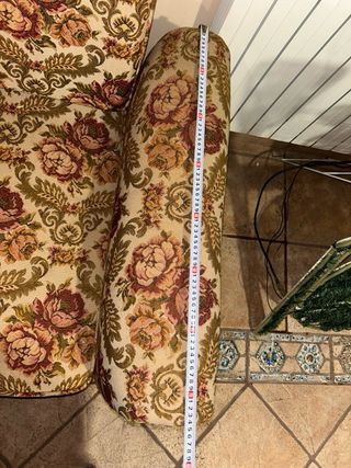 Sofá cama tapizado antiguo. Acepto ofertas.