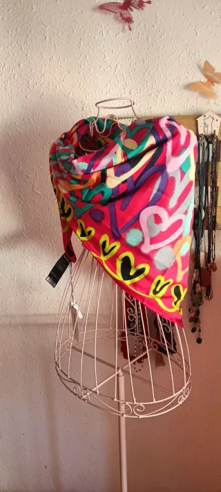 Pañuelo foulard Bimba y Lola Corazones