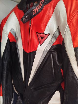 Mono de moto Dainese,sin arrastrones ni roturas.