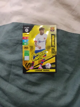 Lamine Yamal Edición Limitada 23/24