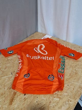 Equipación Ciclismo Euskaltel Naranja