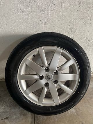 Ruedas Renault Megane III 205/55 R16 con llantas.