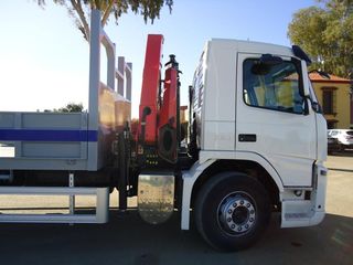 Volvo FM 11 330-CAMIONES GRUA