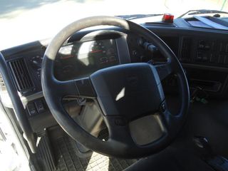 Volvo FM 11 330-CAMIONES GRUA