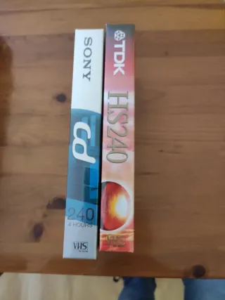 Lote 2 Cintas VHS TDK y Sony HS240