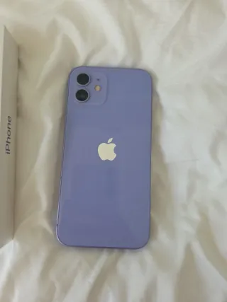 iPhone 12 Morado