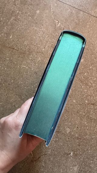 La serpiente y las alas de la noche