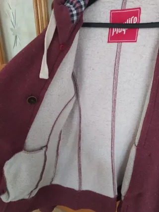 Chaqueta de mujer color granate.Talla M