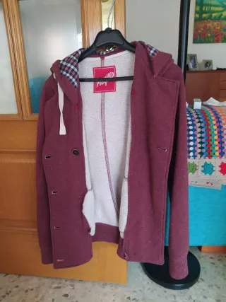 Chaqueta de mujer color granate.Talla M