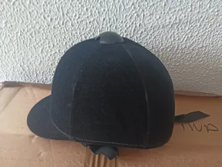 Casco de hípica negro