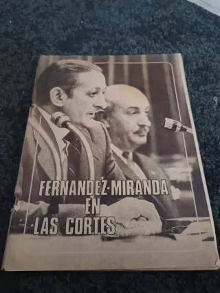 Revistas antiguas franquistas