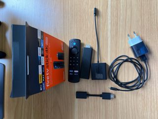 Amazon Fire TV Stick 4K + Adaptador Ethernet