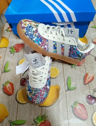 Adidas Zapatillas Flores Beige Multicolor