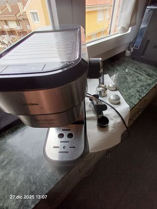 Cafetera Cecotec Cumbia con brazo