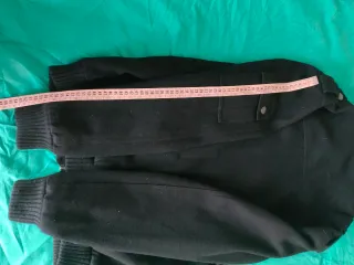 Cazadora negra de paño