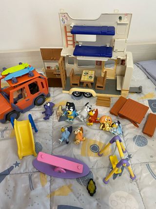 Caravana y Parque de Juegos Bluey
