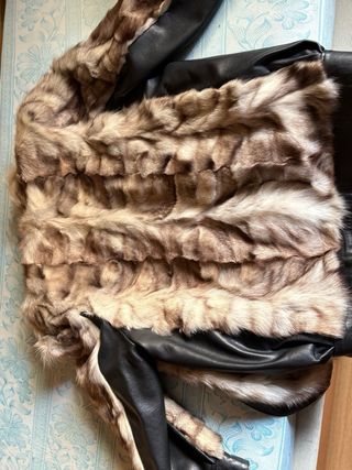 Chaquetón de zorro y piel