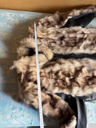 Chaquetón de zorro y piel