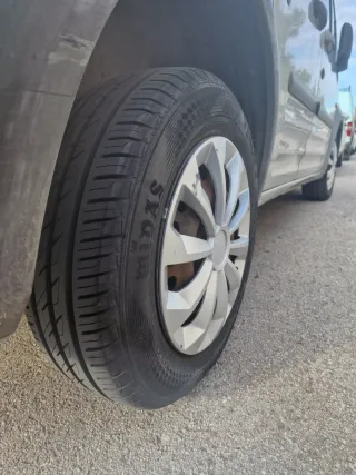 Ford Tourneo Connect 2004