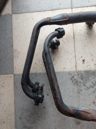 Suzuki GSXF 600 escapes originales años 90