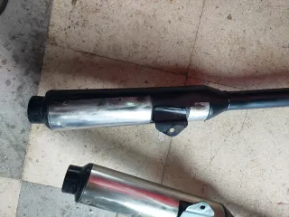 Suzuki GSXF 600 escapes originales años 90