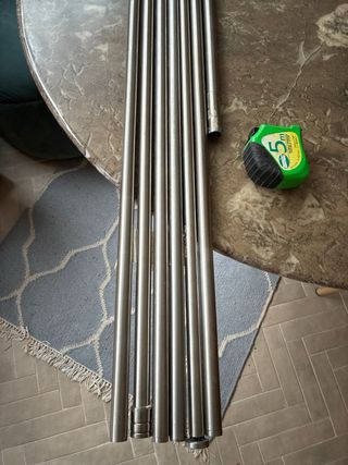 Barras de cortina de aluminio plateadas