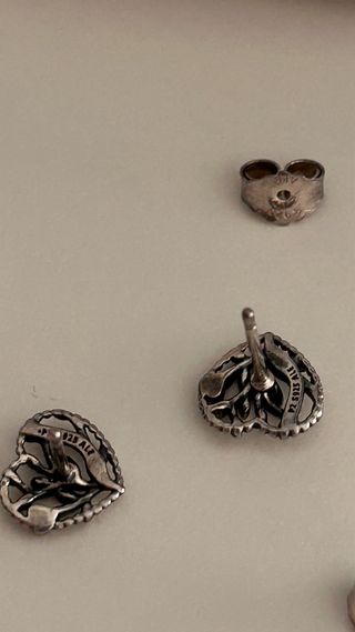 Brincos Pandora Coração Caixa e Saquinho