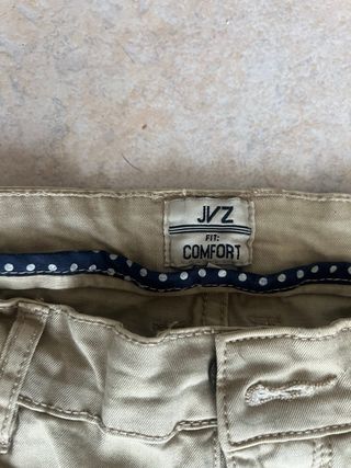 Pantalón beige JVZ Comfort Fit Talla 38