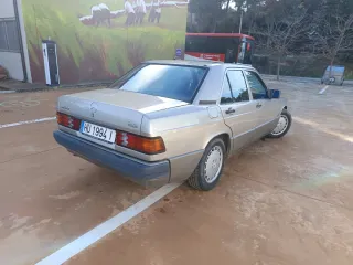 Mercedes-Benz 190D 2.5