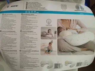 Cojín de lactancia Kids Zone estrellas