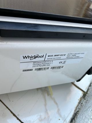 Microondas Whirlpool Negro