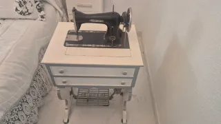 Máquina de coser Singer antigua