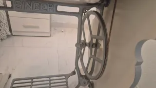 Máquina de coser Singer antigua