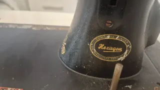 Máquina de coser Singer antigua