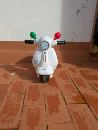 Vespa de Bebé Blanca correpasillos