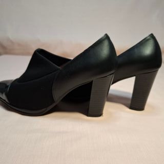 Zapatos de tacón Chamby negros