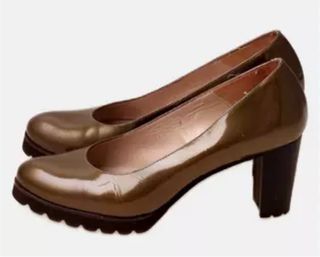 Zapatos de tacón dorados/marrones