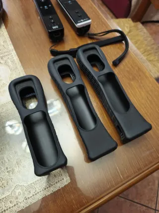 Mandos Wii con accesorios de todo tipo