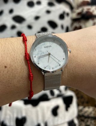 Reloj Parfois plateado y blanco