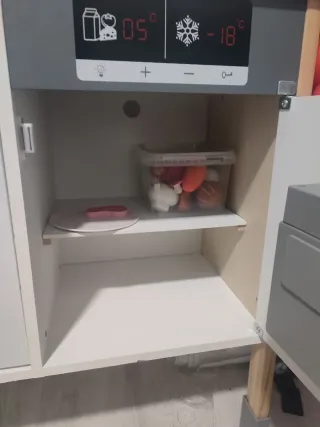 Cocinita de madera para niños