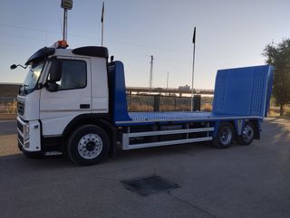 Volvo FM 410-CAMIONES PORTAMAQUINARIAS