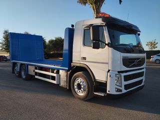 Volvo FM 410-CAMIONES PORTAMAQUINARIAS