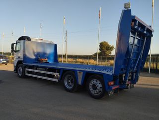 Volvo FM 410-CAMIONES PORTAMAQUINARIAS
